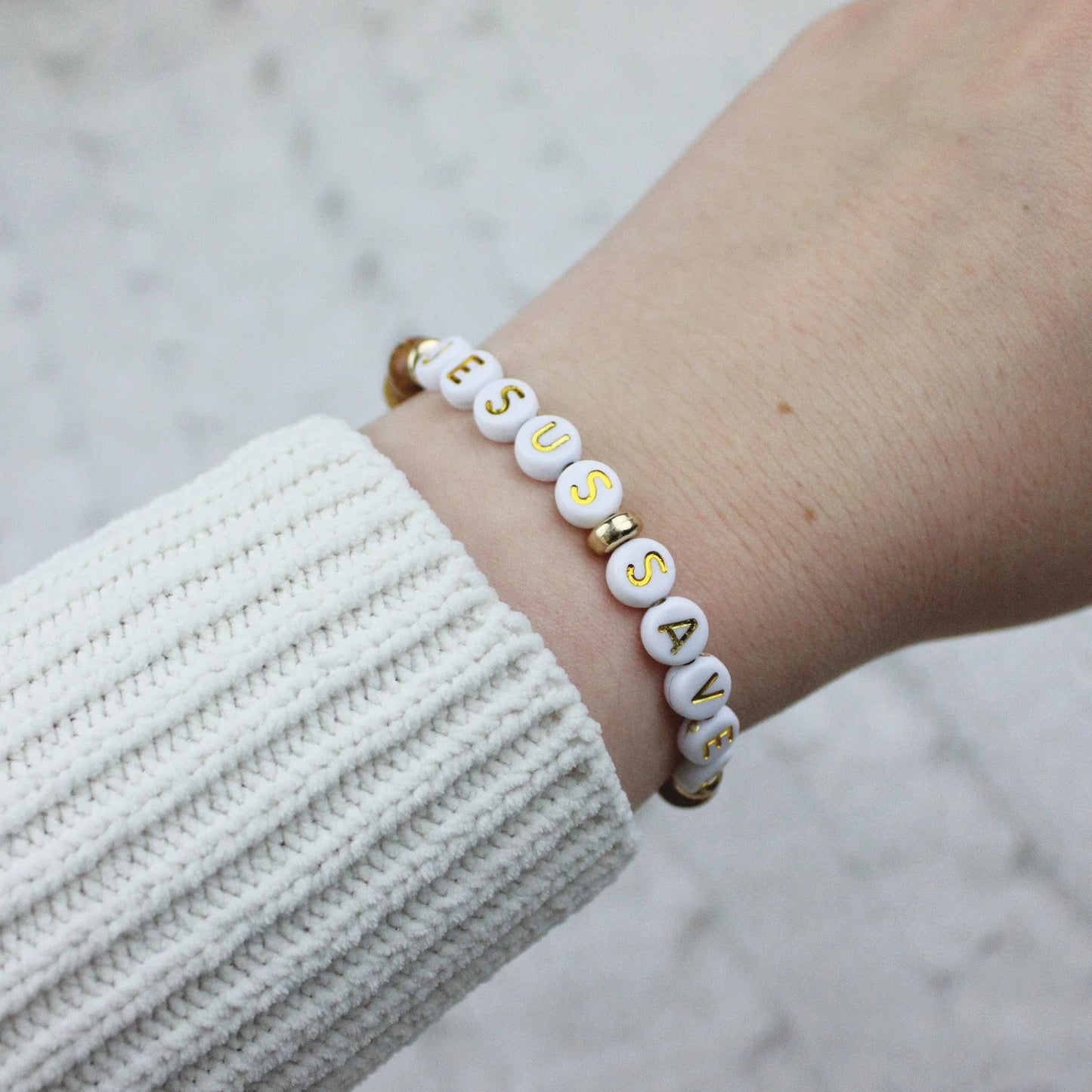 Jesus Saves - Bracelet